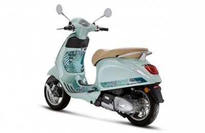 Nova Vespa Primavera Batik 125